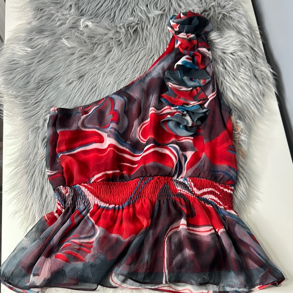 FAISCA One-Shoulder Red and Blue Ruffled Top